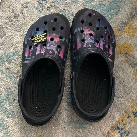 Disney World Disney Springs Magic Castle at Night Black and Purple Crocs Size 7 - Picture 1 of 6